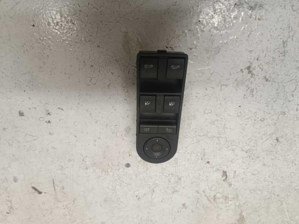 BOUTON LEVE VITRE OPEL - Vue 1